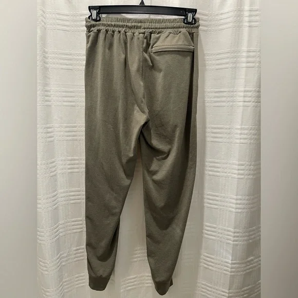 VUORI Ponto performance jogger green size medium - Picture 2 of 8